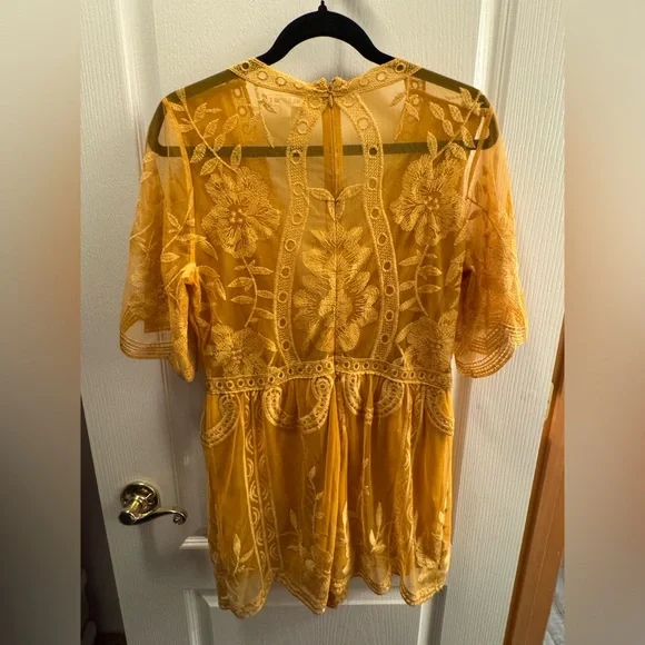 Wild Honey Mustard Lace Shorts Romper Woman’s Large Boho - Picture 4 of 4